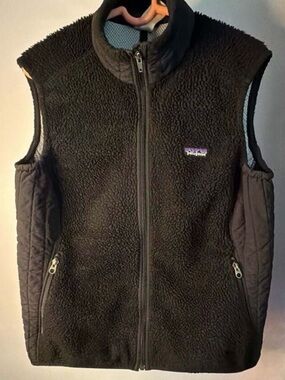 Patagonia Women's Retro-X Deep Pile Fleece Full Zip Vest Black
